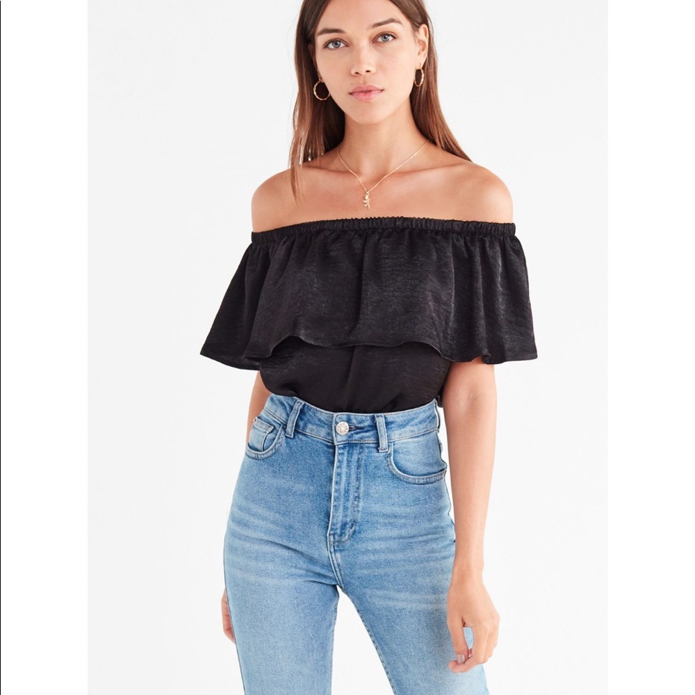 UO Winona Satin Off-the-Shoulder Top